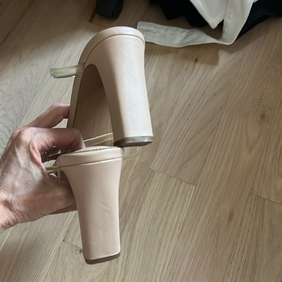 STEVEN by Steve Madden. Size 9. Clear hells. 3.5in heel. - Picture 5 of 6